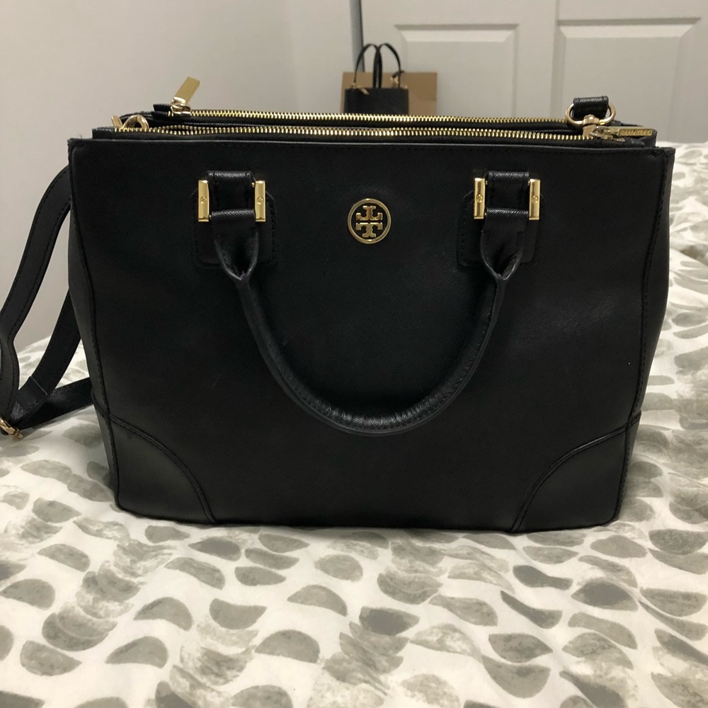SOLD! Tory Burch Robinson double zip tote